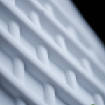 Influx Vase – Dynamische Designvase mit fließender Bewegung