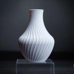 Quench Vase – Moderne Designvase mit kraftvoller Struktur