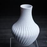 Quench Vase – Moderne Designvase mit kraftvoller Struktur