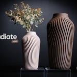 Radiate Vase – Moderne Designvase mit strahlenförmiger Struktur