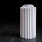 Solara Vase – Elegante Designvase mit weicher Struktur