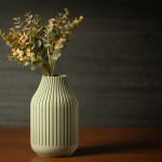 Strata Vase – Designvase mit architektonischer Schichtstruktur