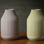 Strata Vase – Designvase mit architektonischer Schichtstruktur